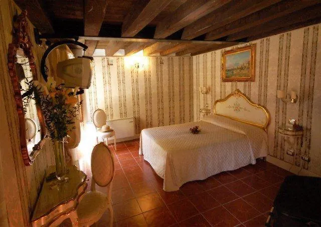 Hotel San Maurizio Венеция