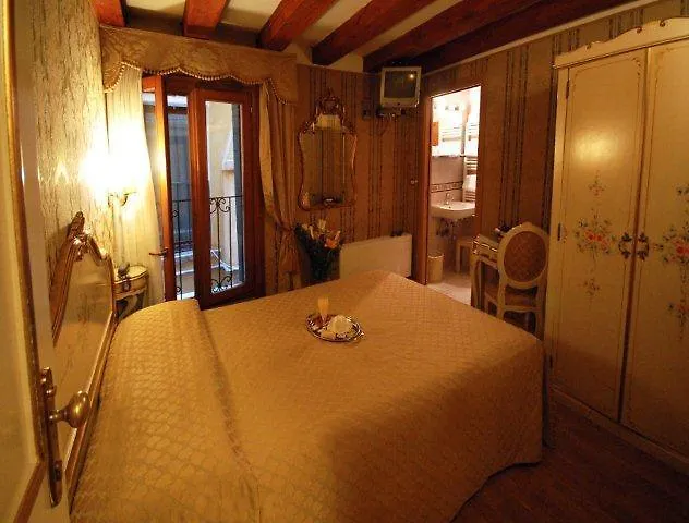 Hotel San Maurizio Venice 0*,