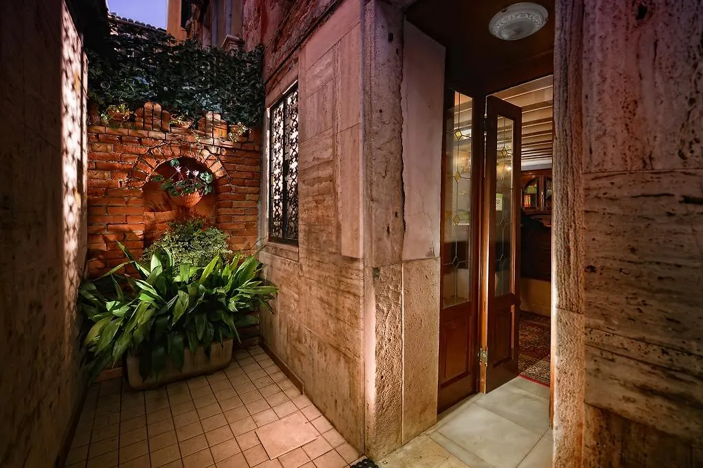 Hotel San Maurizio Venice Italy