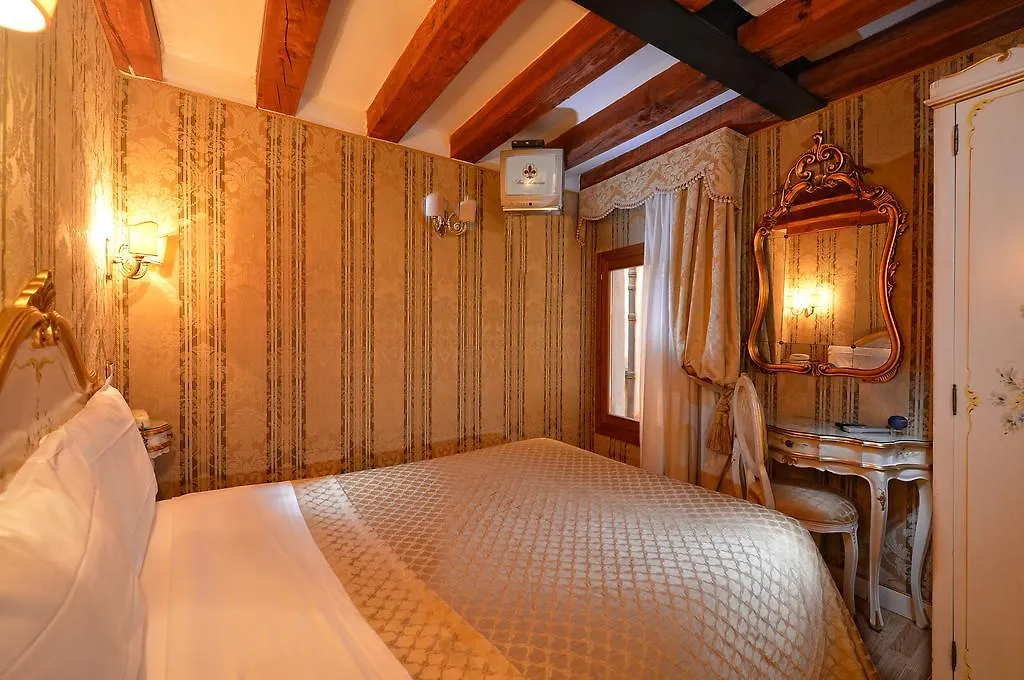 Hotel San Maurizio Venice 0*,  Italy